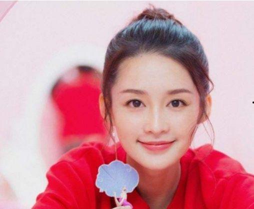 李沁吃享乐瓜完整版视频,甜蜜瞬间尽收眼底