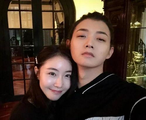 塌房直播明星吃瓜视频,直播吃瓜视频背后的惊人真相