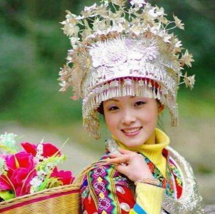 苗族少女吃瓜视频大全,传统美食与文化魅力