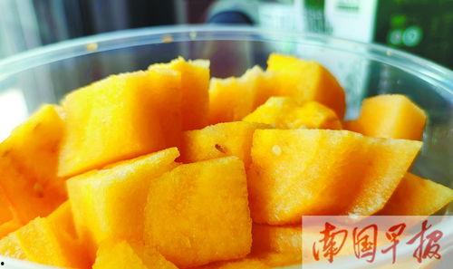 南宁吃酸瓜视频,酸爽开胃，探寻地道的广西小吃魅力