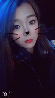 吃瓜直播间女孩视频,揭秘吃瓜女孩的欢乐时光