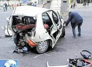 浙江撞车吃瓜新闻视频,视频揭露惊险瞬间，吃瓜群众热议不已